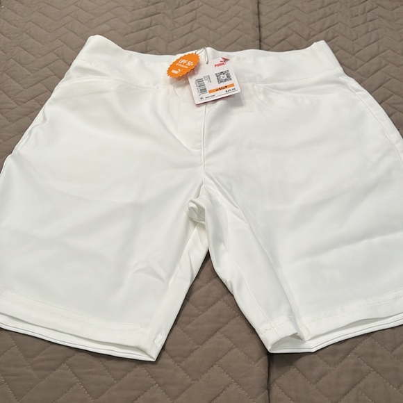 PUMA Women's White Bermuda Short/NWT/Small - Picture 7 of 15